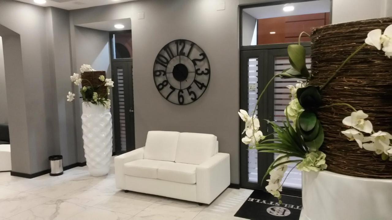 Sweet Central Hotel Казерта Екстер'єр фото