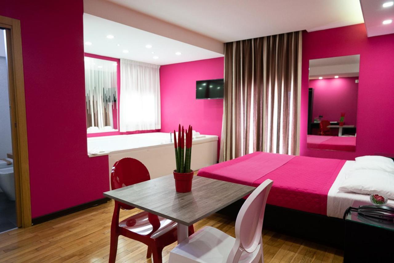 Sweet Central Hotel Казерта Екстер'єр фото